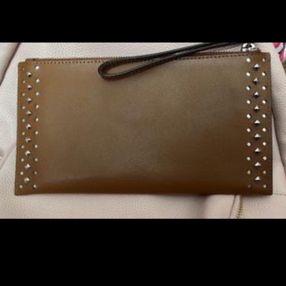 Michael Kors Wristlet! - Picture 2 of 3